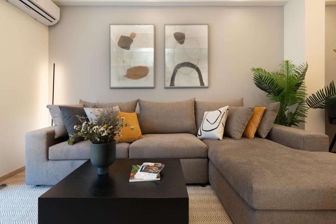 Newly Renovated 2 Bedroom Apartment, 5Min To Metro Athen Eksteriør billede